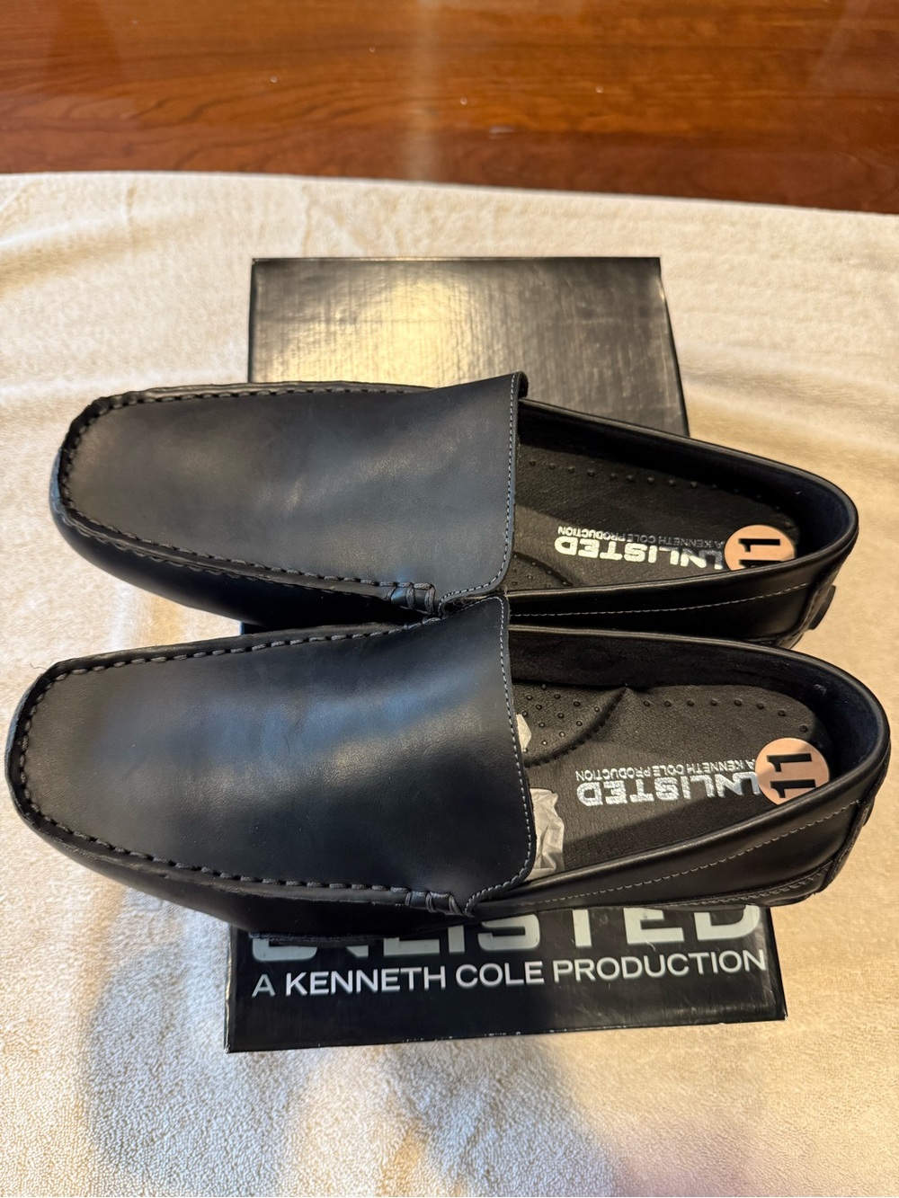 Kenneth Cole Black Leather Slip-On Moccasin Loafers